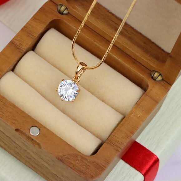 "Sparkling White Round Pendant in Gold Finish for Daily Elegant Wear, XPPT1678 - Picture 5 of 13